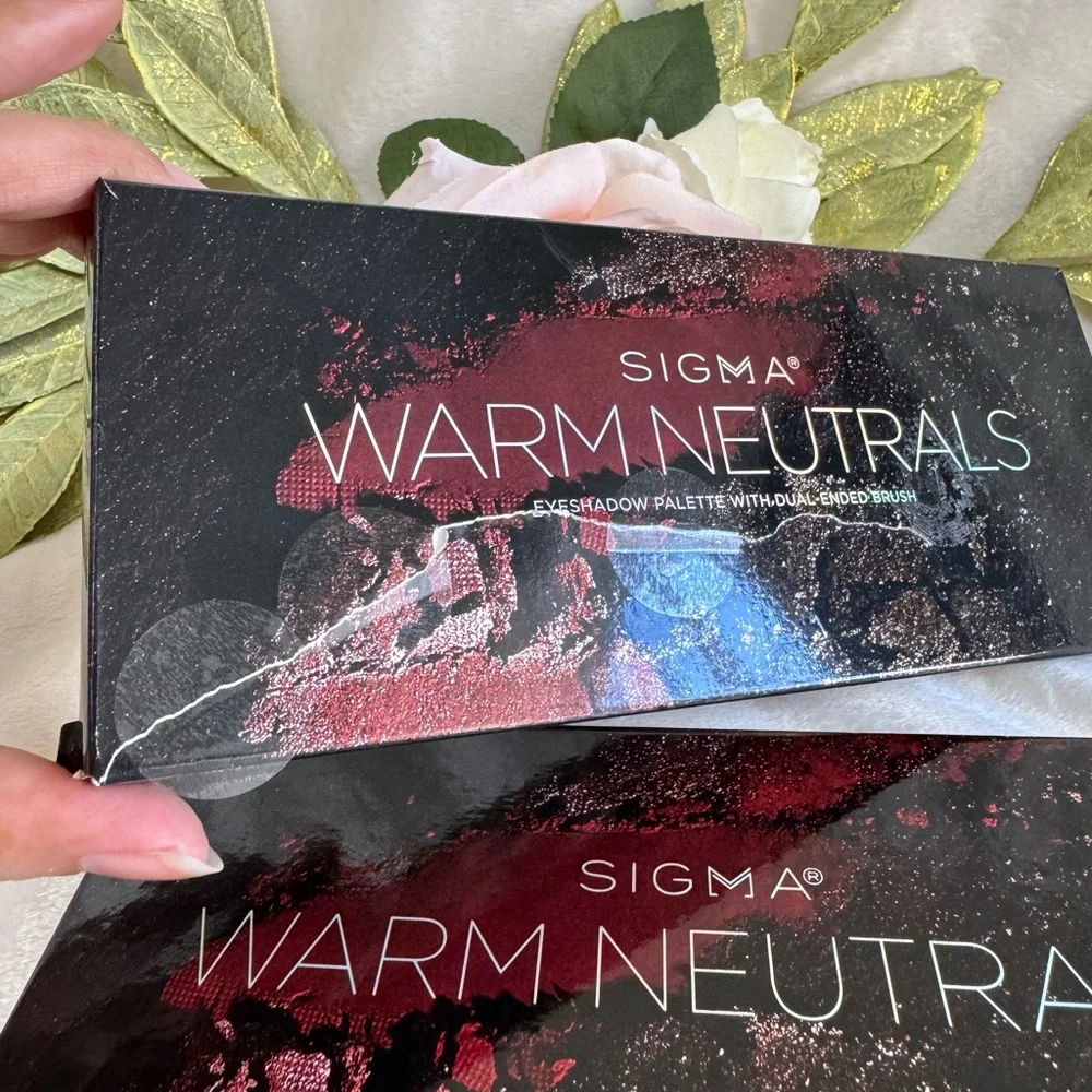 Sigma Beauty Warm Neutrals Eyeshadow Palette - Pink, Red, Gold, Silver